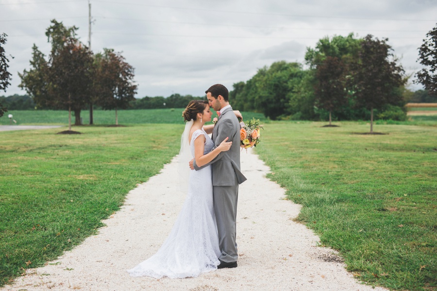 Farmhouse Estate Wedding | Maryland | Victoria Selman Photographer